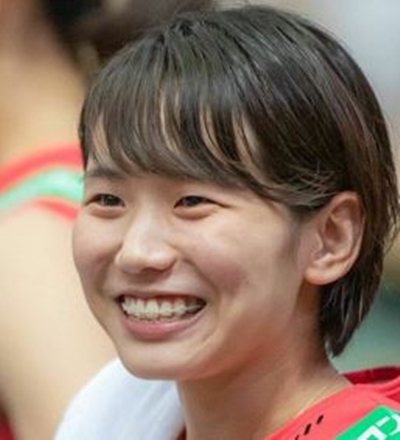 画像 古賀紗理那の顔が変わった 歯列矯正で綺麗になった歯並びを比較検証 ソロモンnews